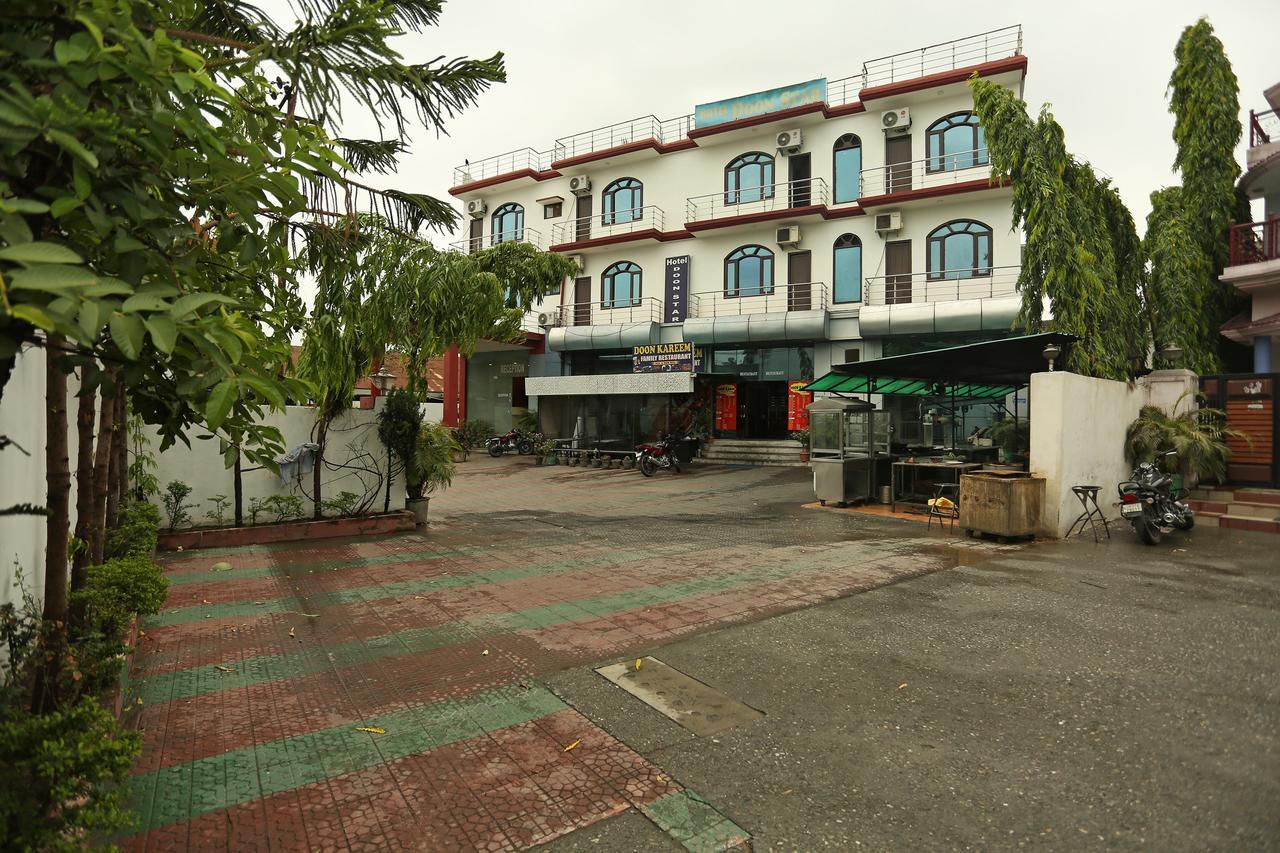 Oyo 9905 Hotel Doon Star Dehradun Exteriör bild